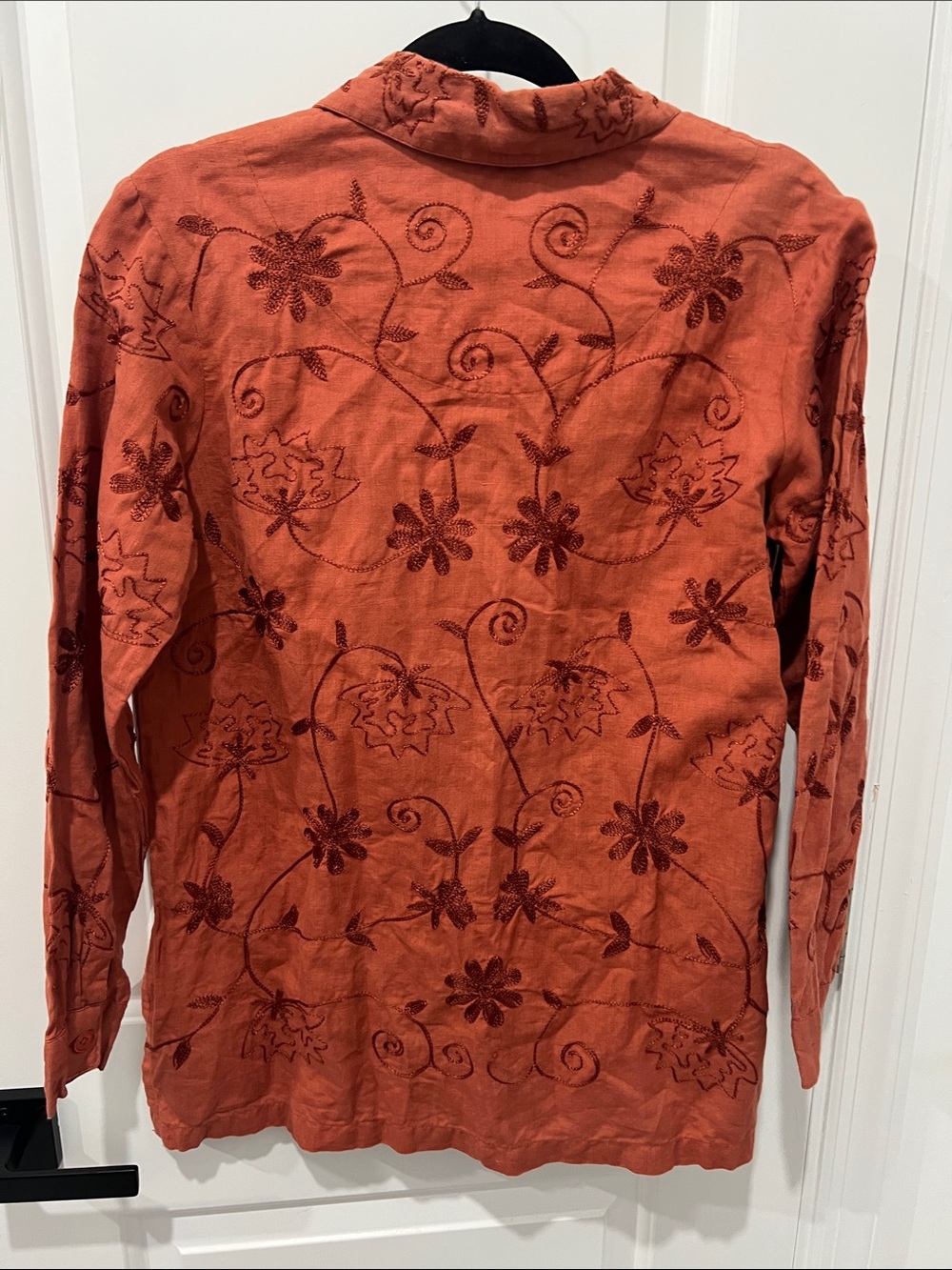Orvis Rust Orange Floral Embroidered Button-Down Shirt Size Small - Picture 5 of 5